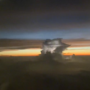 爆乳女教师一区二区三区吊视频
